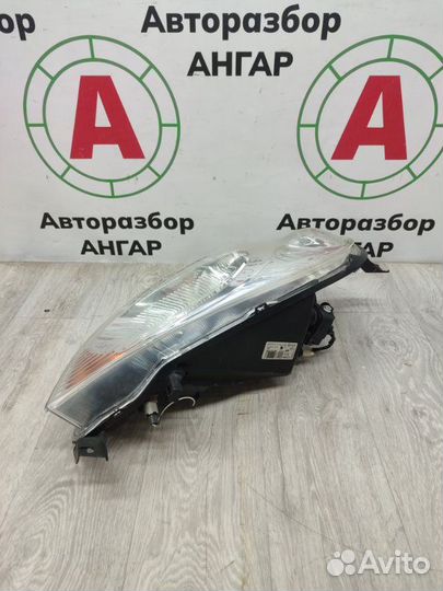 Фара передняя правая Nissan Note E11 HR16DE 2007