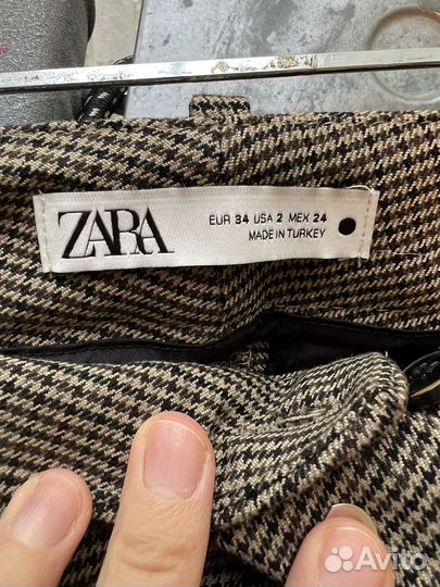 Брюки в клетку Zara