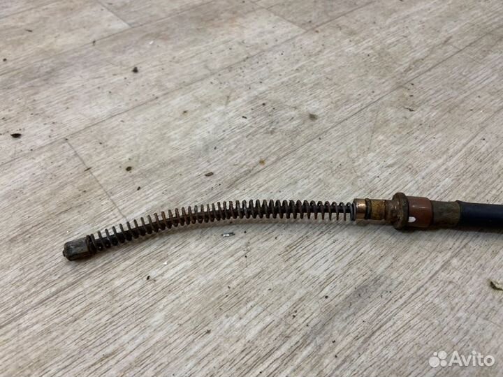 Трос ручника задний правый Mitsubishi Lancer 9