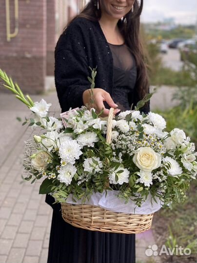 Корзина с цветами