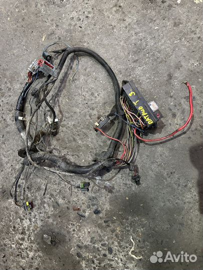 Коса подкапотная УАЗ Патриот