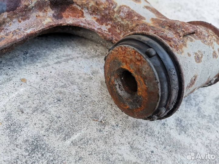 Рычаг передний левый нижний Mercedes CL C140