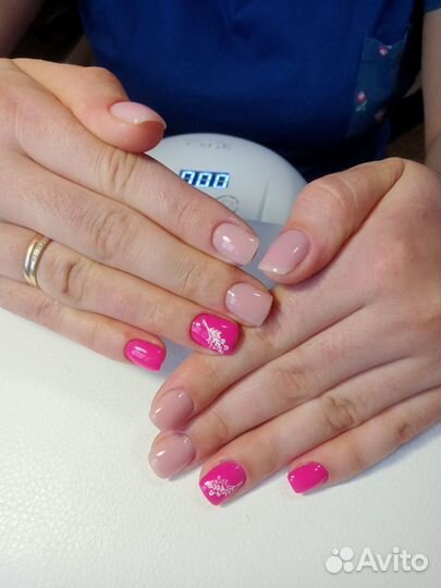 Модель на маникюр