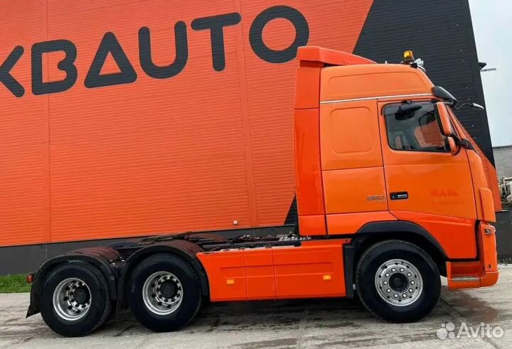 Pазбираем грузовик Volvo FH 2008-2013