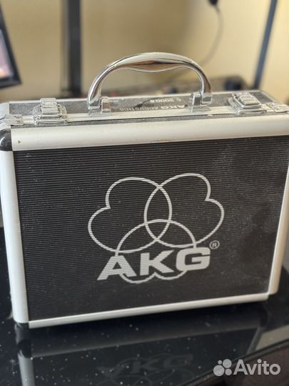 Микрофон студийный AKG C3000B