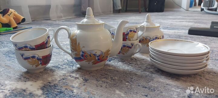 Чайный сервиз с флагом РФ