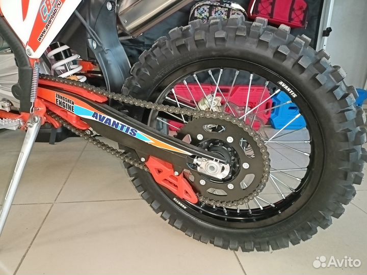 Эндуро (enduro) мотоцикл Avantis A8