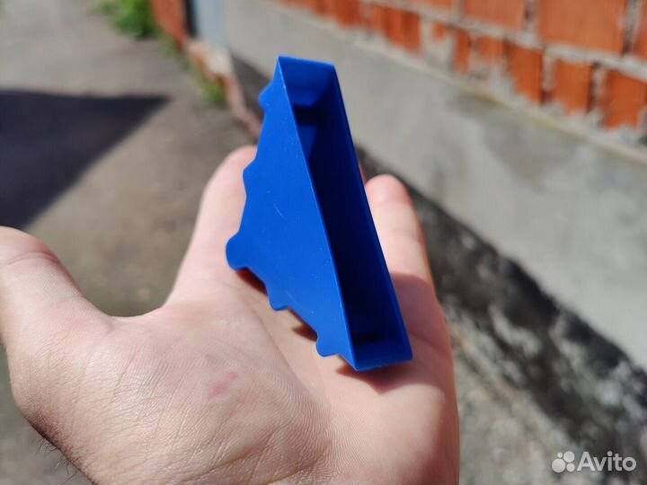 Уголок защитный для стекла, зеркал, металла