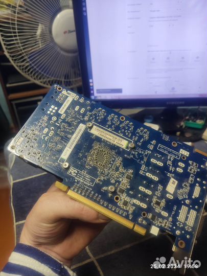 Sapphire AMD Radeon HD 7850 1гб gddr5