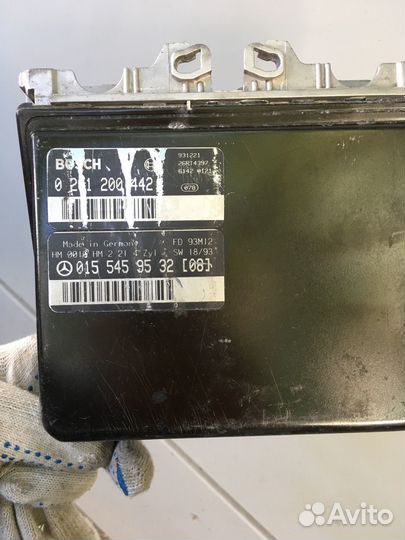 Блок управления двс мерседес 111 обем 2.2