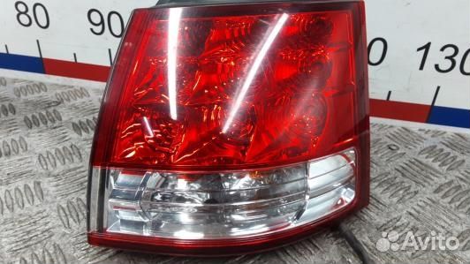 Фонарь задний правый citroen C-crosser (LEA01MY01)