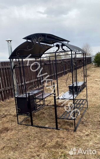 Беседка с мангалом