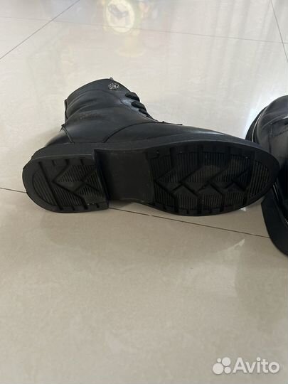 Ботинки женские 38