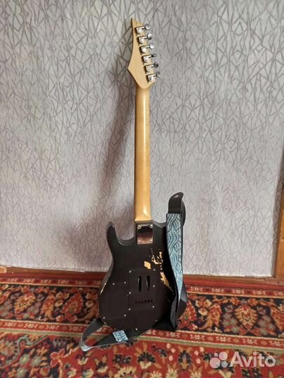 Электрогитара