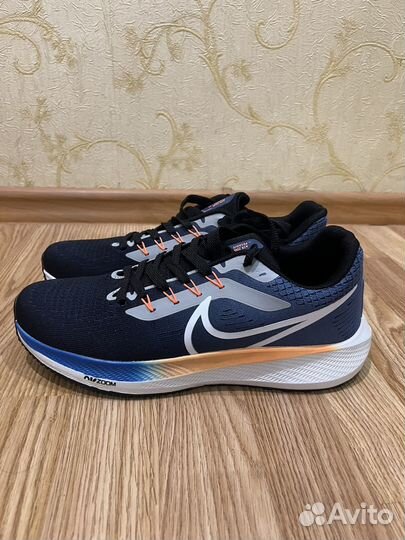 Кроссовки nike