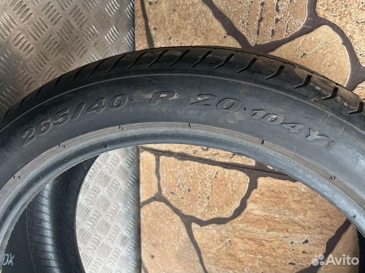 Pirelli P Zero 265/40 R20 104Y