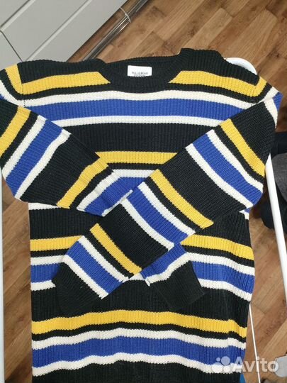 Pull and bear свитер