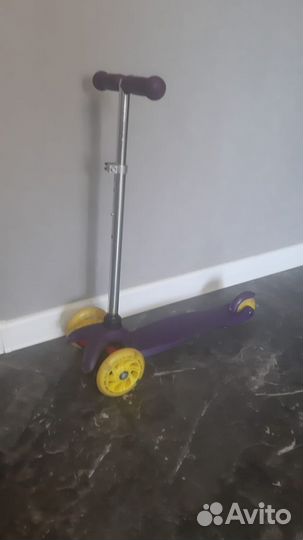 Самокат детский трехколесный