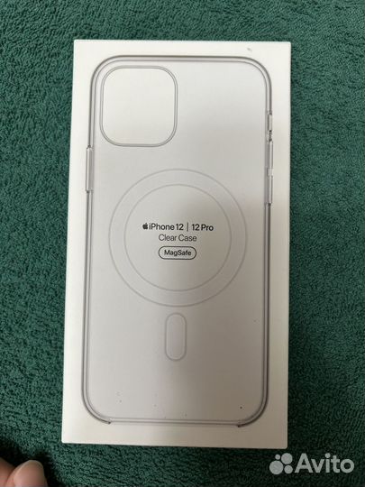 Чехлы на iPhone 12