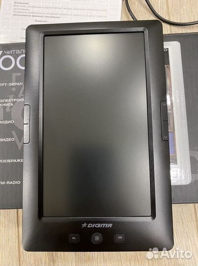 Электронная книга Digma a700