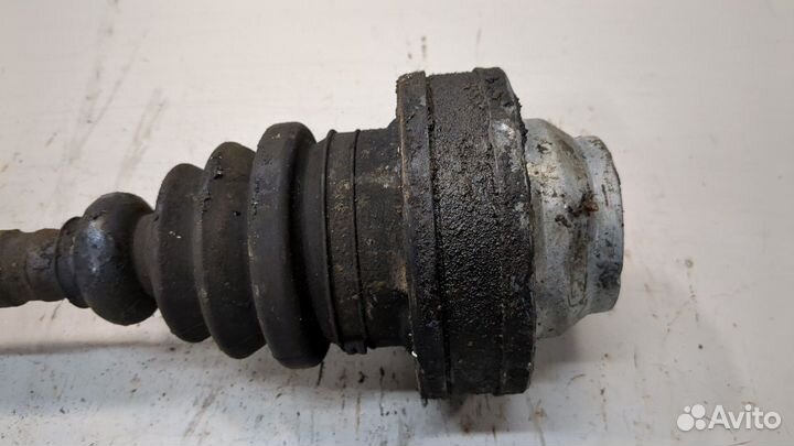 Полуось левая передняя Mercedes Vito W638