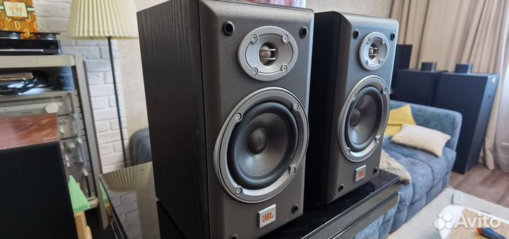 Колонки JBL E20