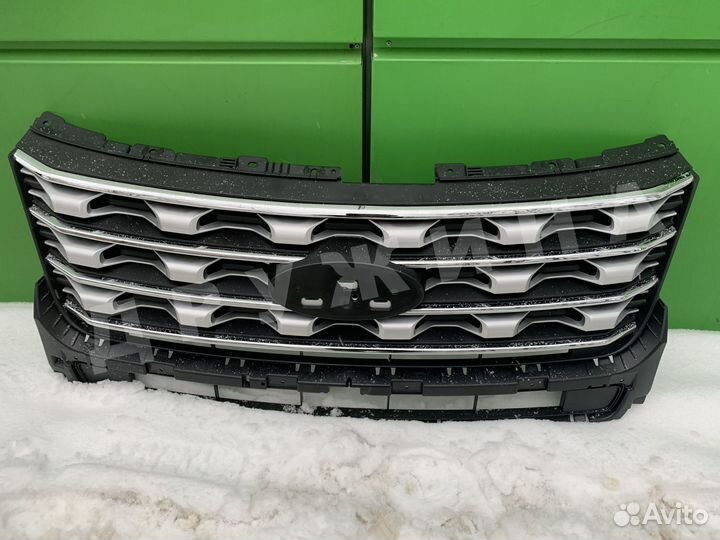 Решетка радиатора Ford Explorer 5 15-17 хром