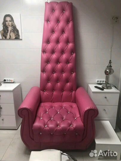 Продам стильные кресла со стразами