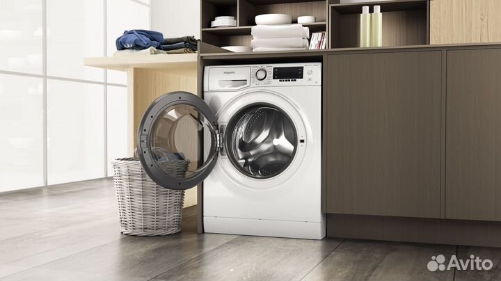 Стиральная машина Hotpoint NSD 6239 S VE RU