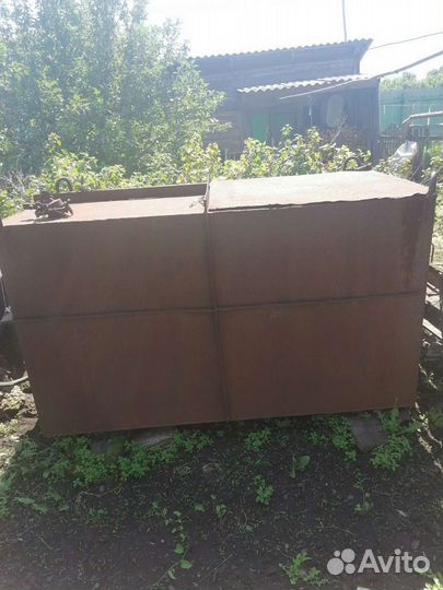 Бак для воды металлический