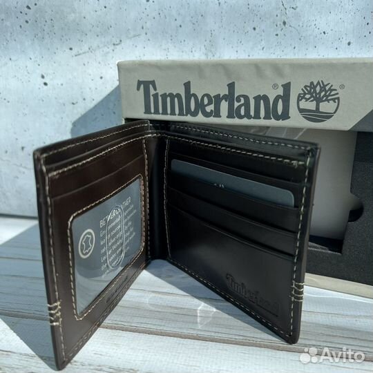 Подарочный набор кошелек и брелок Timberland