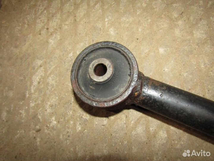 Тяга задняя продольная LX 570 2007