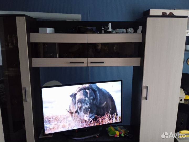 Стенка в гостиную под тв