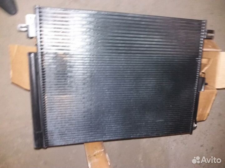 Jeep Grand Cherokee радиатор кондиционера новый