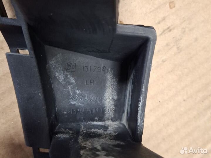 Кронштейн заднего бампера Opel Corsa D 2006-2010г