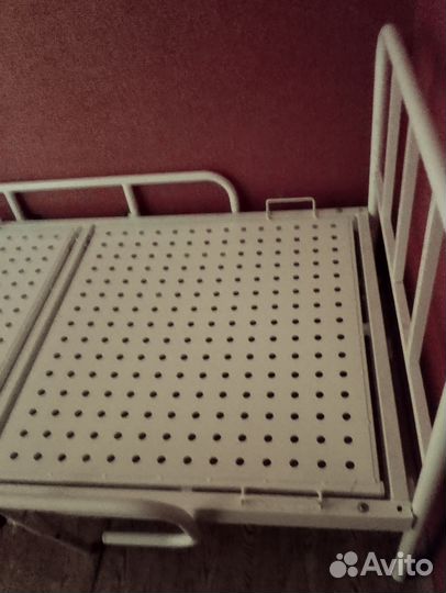 Медицинская кровать для лежачих больных