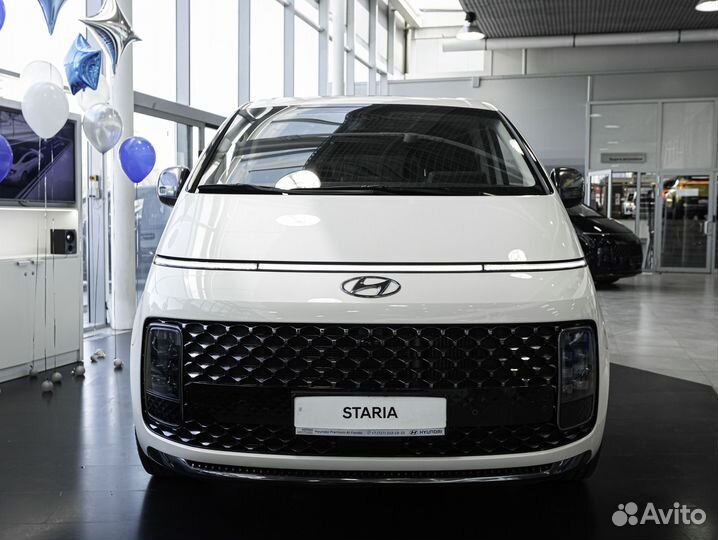 Hyundai Staria, 2022