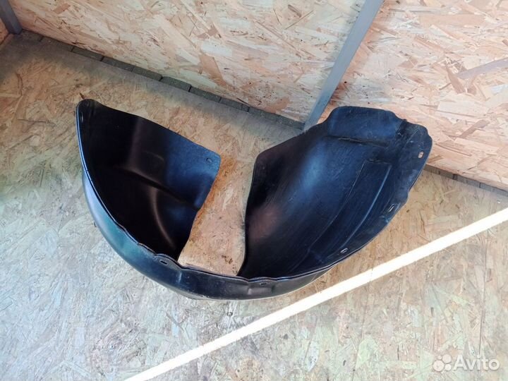 Подкрылок передний правый Lifan Solano 2010