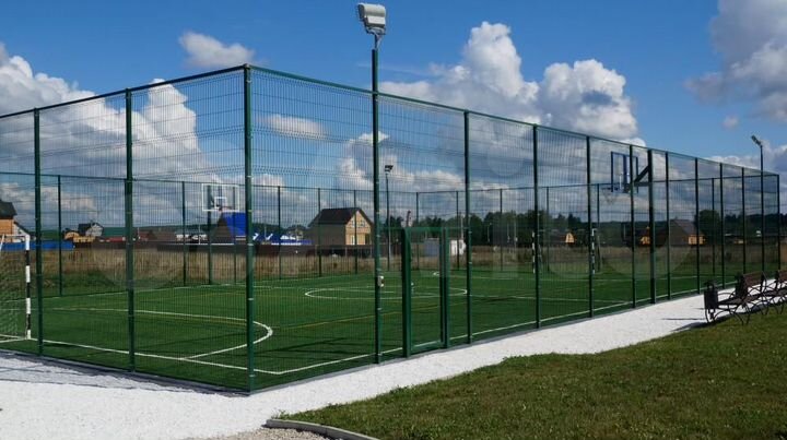 Дом 442,7 м² на участке 10,6 сот.