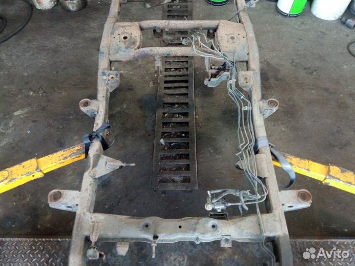 Рама Mitsubishi Pajero/Montero