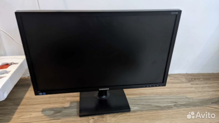 Монитор samsung 24 s23c200