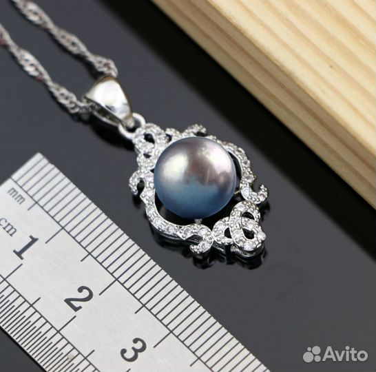 Комплект украшений с серым переливчатым жемчугом