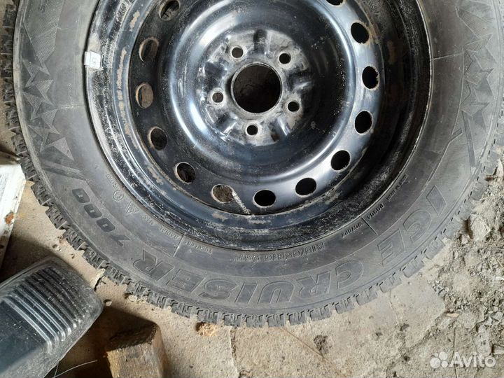 Blackstone Alaska 215/65 R16