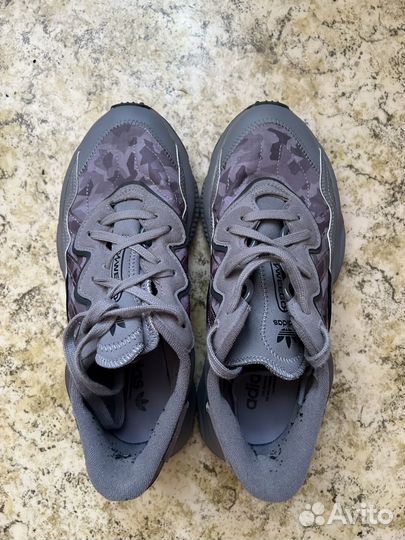 Кроссовки adidas ozweego размер 39 40