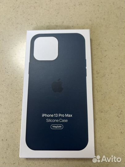 Продам чехол на Phone 13 Pro Max