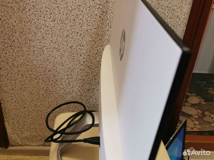 Монитор hp
