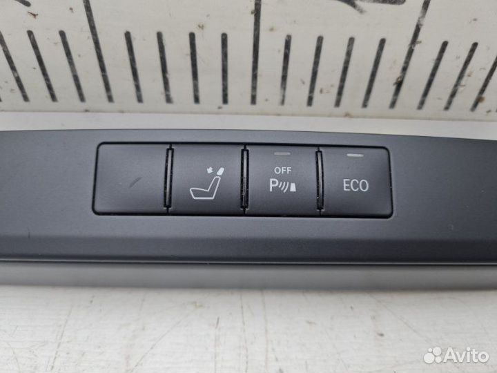 Блок кнопок Mercedes E-Class W212 651.925 2011