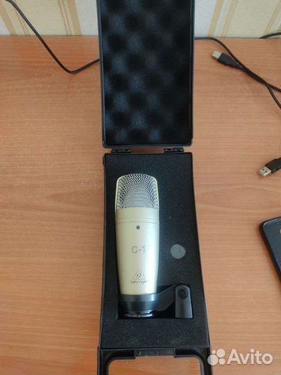 Студийный микрофон Behringer C-1