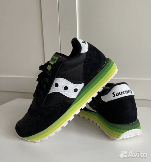 Кроссовки новые Saucony Jazz
