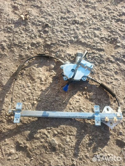 Стеклоподъемник задний правый Chery Amulet